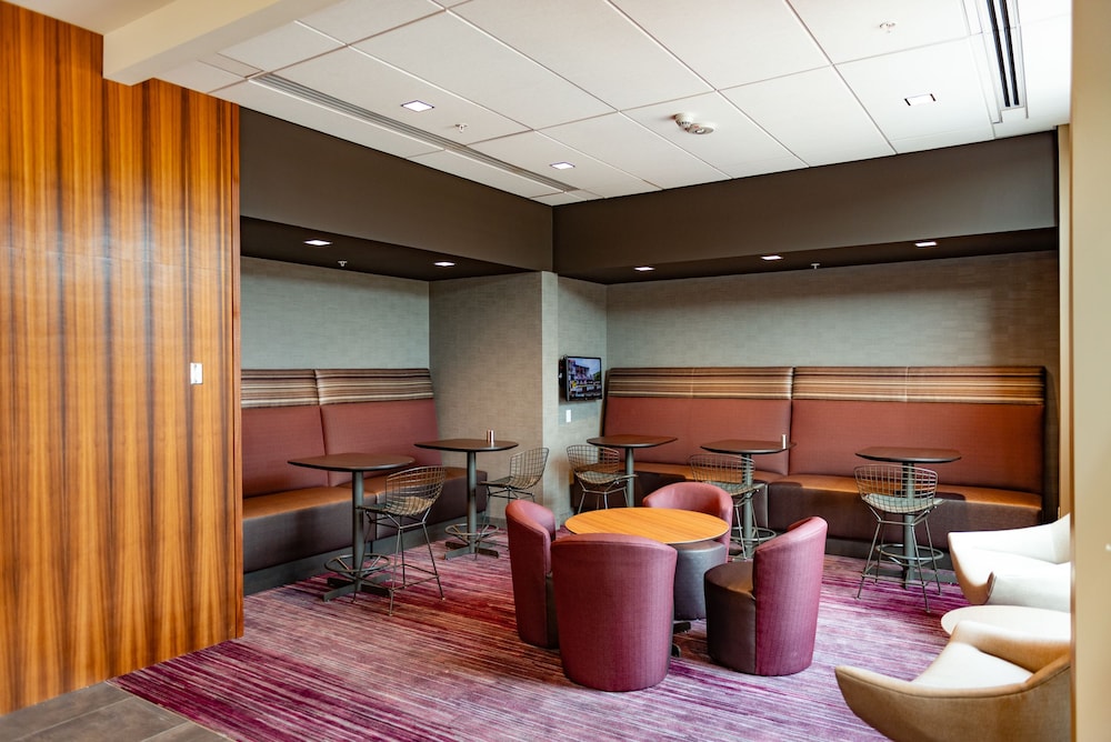 Courtyard Omaha East Council Bluffs Ia 25/33