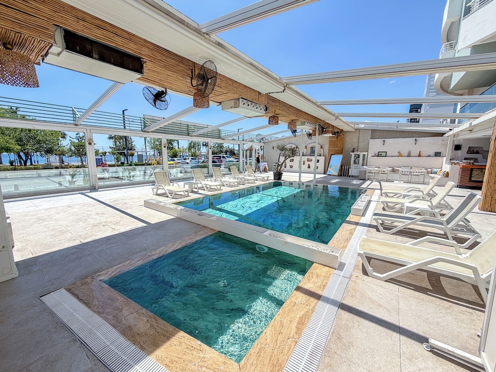 REO Hotel & Spa 37/69