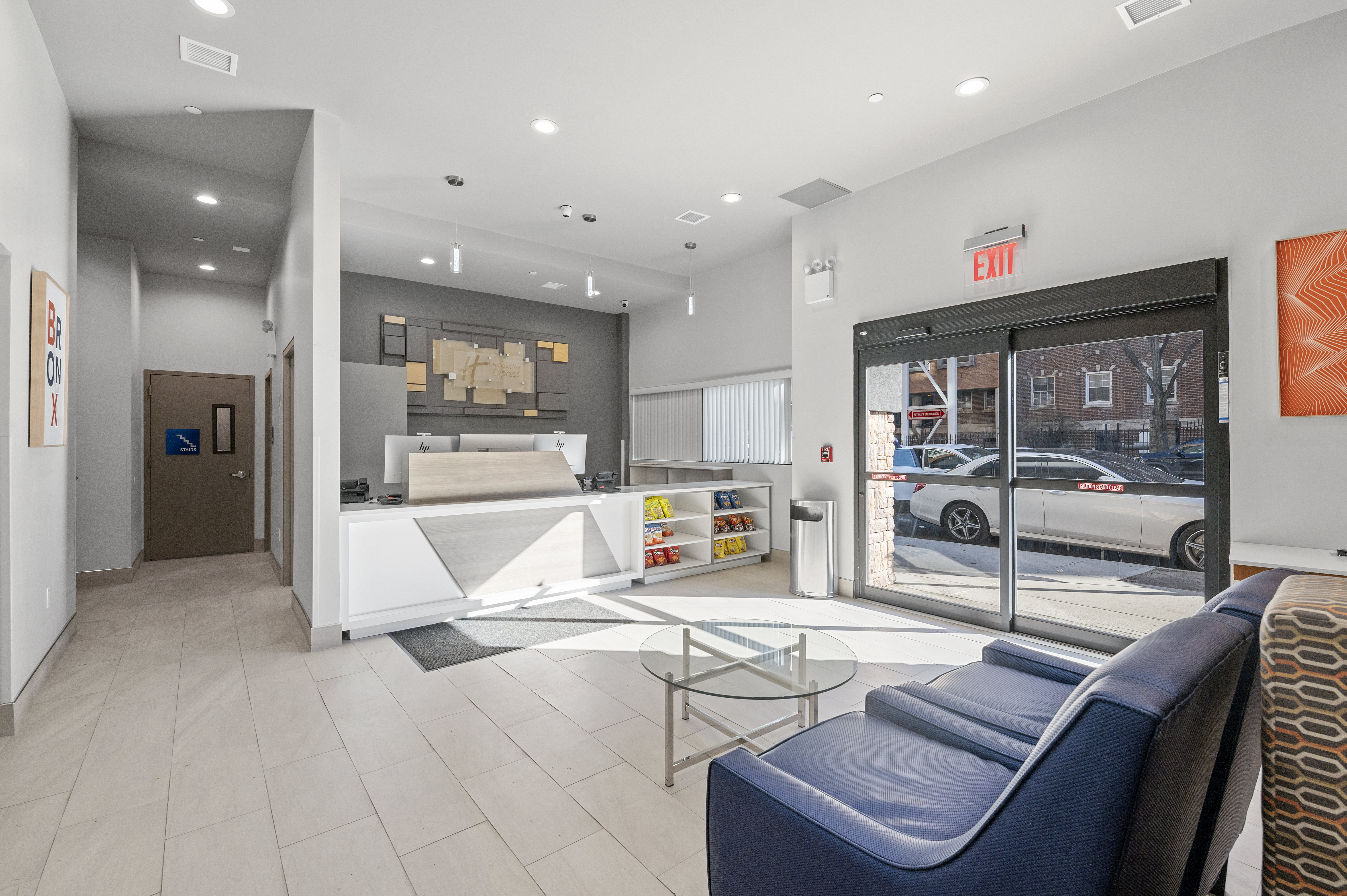 Holiday Inn Express & Suites Bronx - NYC, an IHG Hotel 9/37