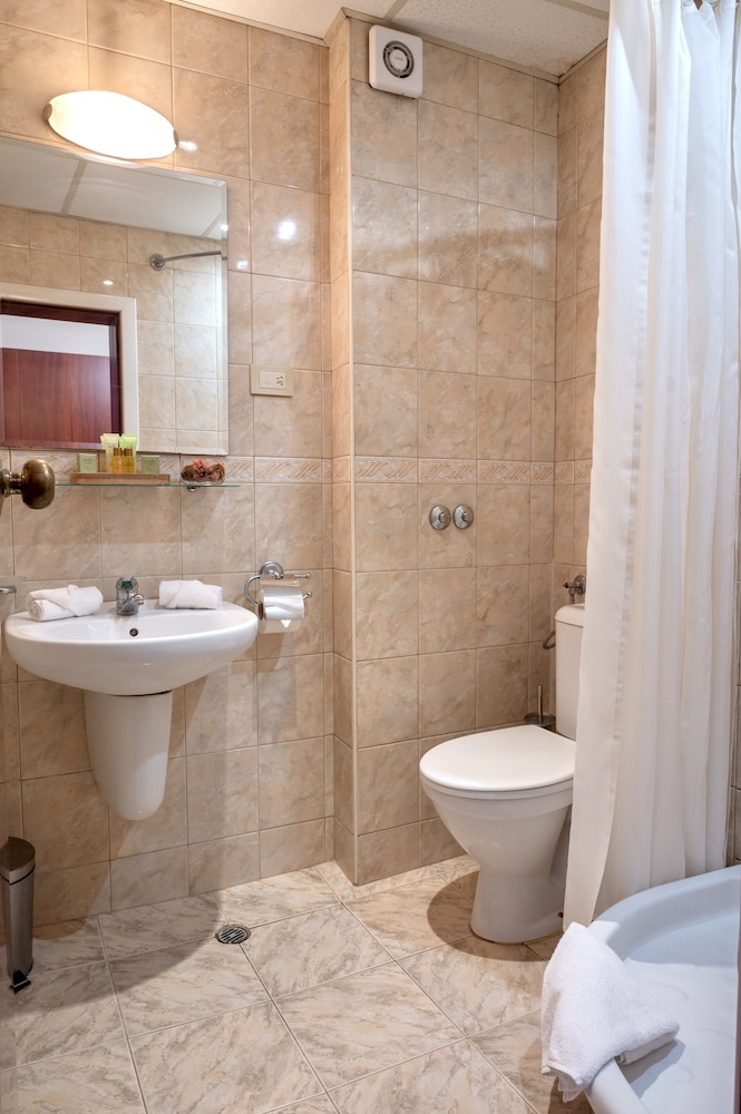 Orbita Hotel 46/49
