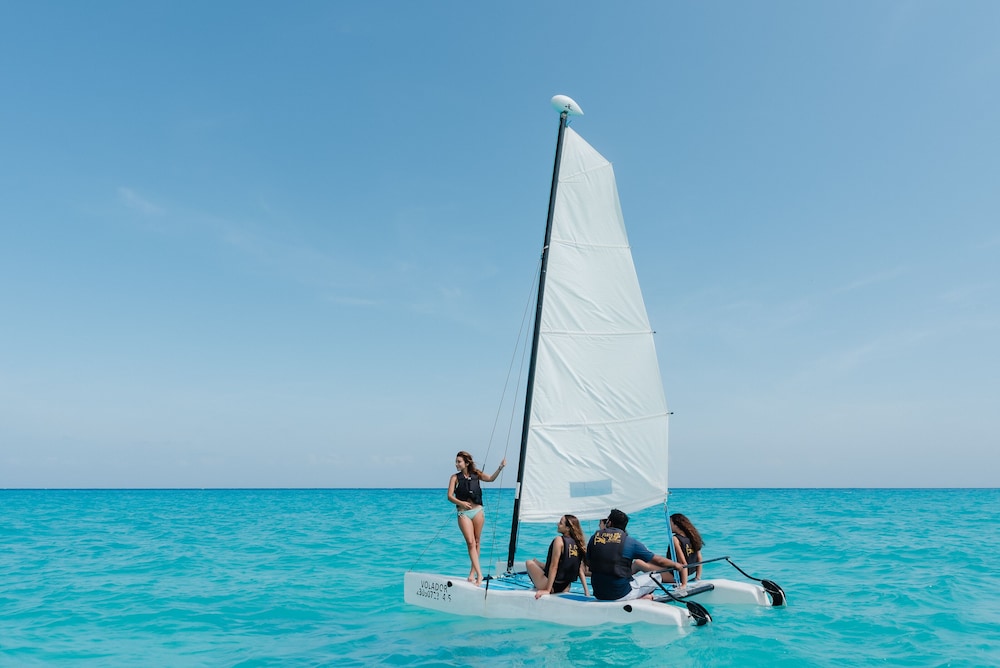 The Reef Coco Beach Resort & Spa – Optional All Inclusive 66/66