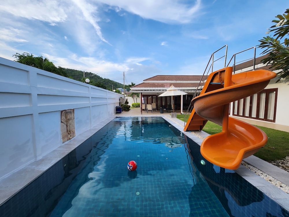 Thiva Pool Villa Hua Hin 49/68