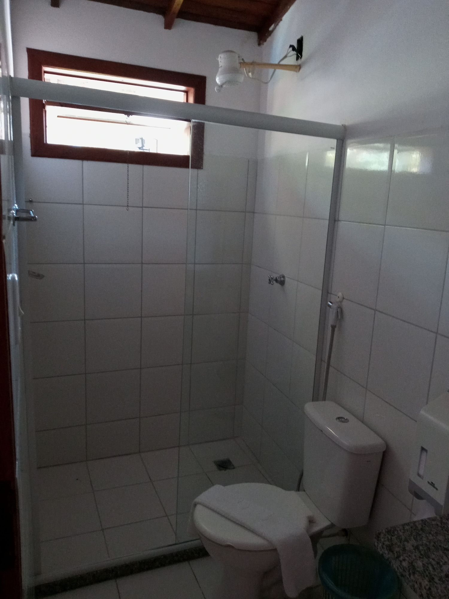 ROOM, QUADRUPLE