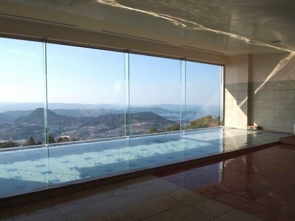 swimming pool spa