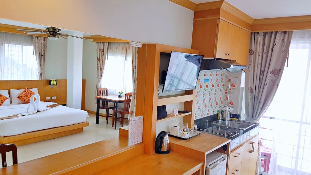 غرفة ديلوكس بسرير كينج بمطبخ صغير، Green Harbor Hotel And Service Apartment 5/10