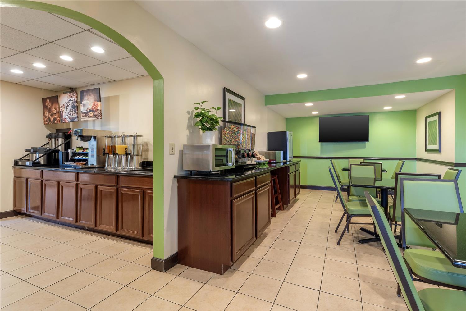 Surestay By Best Western East Brunswick 36/38