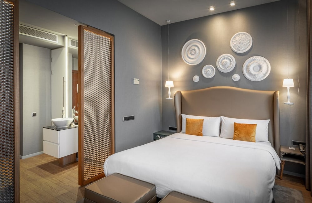 SUPERIOR, DOUBLE BED