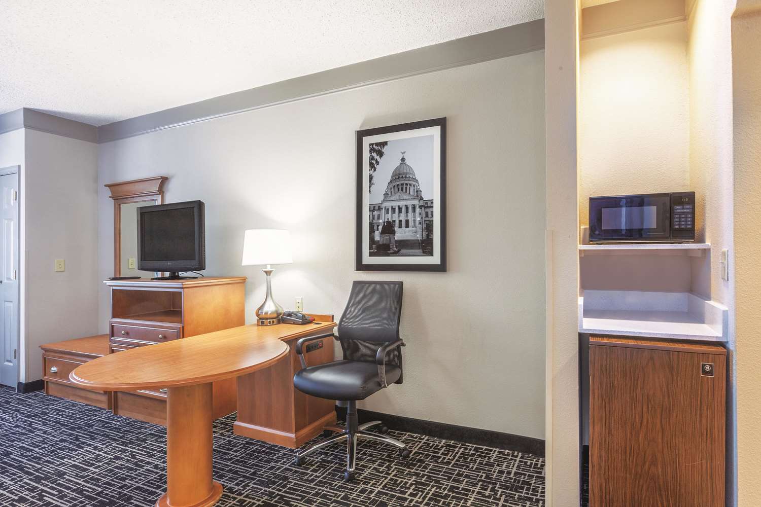 La Quinta Inn & Suites by Wyndham Jackson Airport 15/17