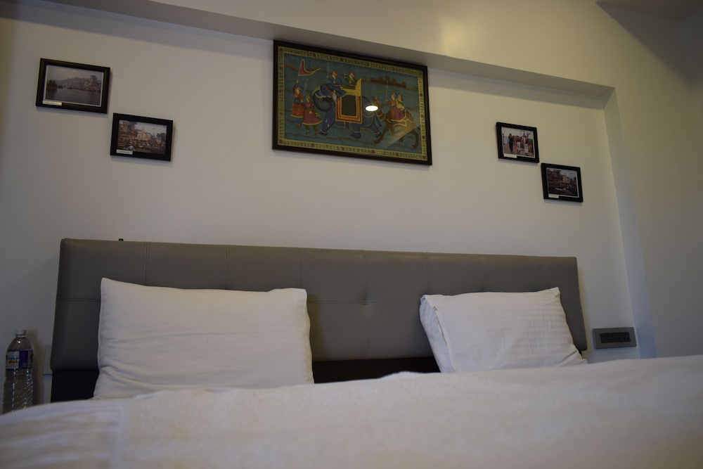 Athi Resorts 19/50
