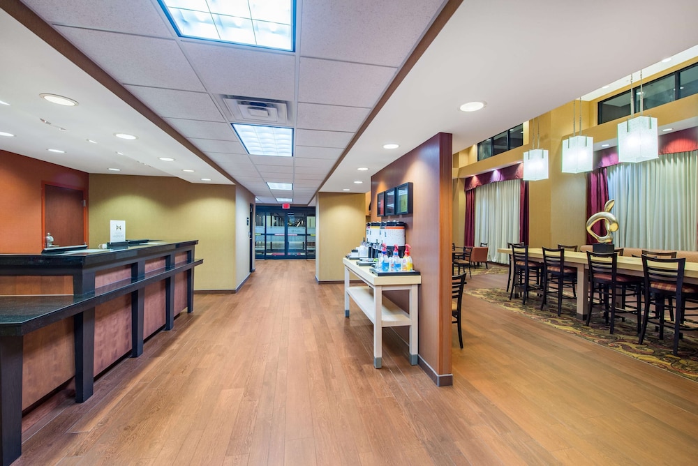 Hampton Inn Suites Oklahoma City South 29/39