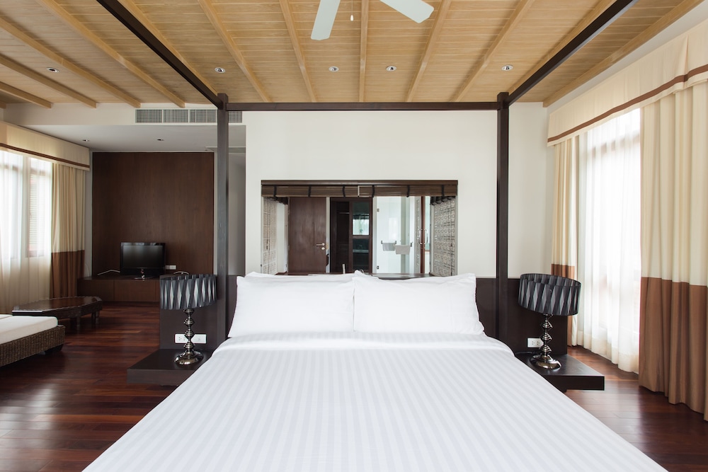 Amatapura Beach Villa 10 16/51