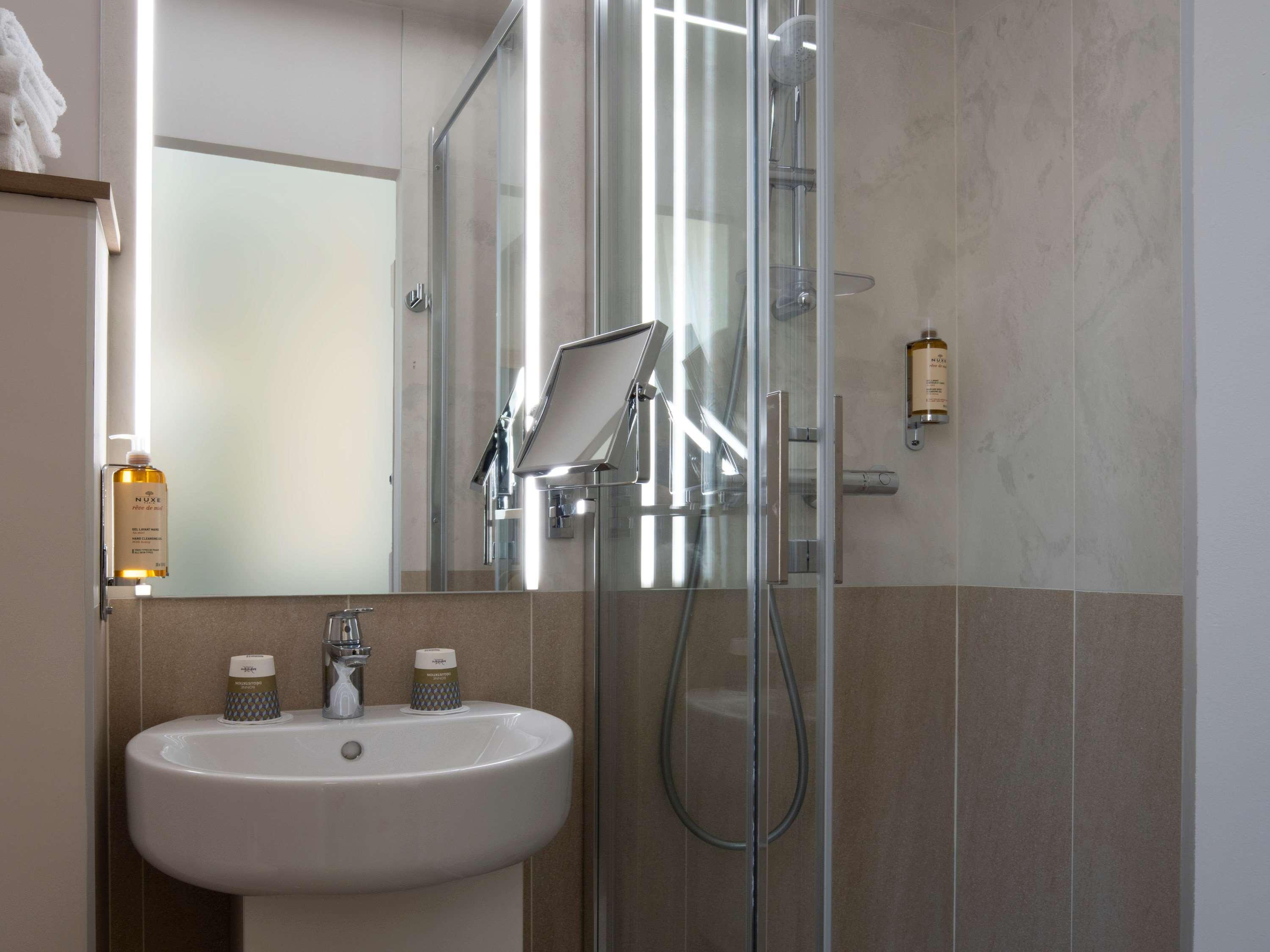 غرفة قياسية بسرير مزدوج، Mercure Paris Opera Lafayette 8/10