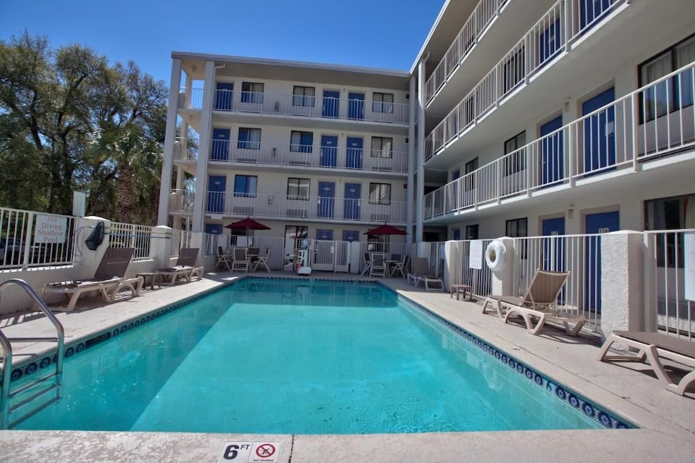 Loyalty Inn Tallahassee 43/48