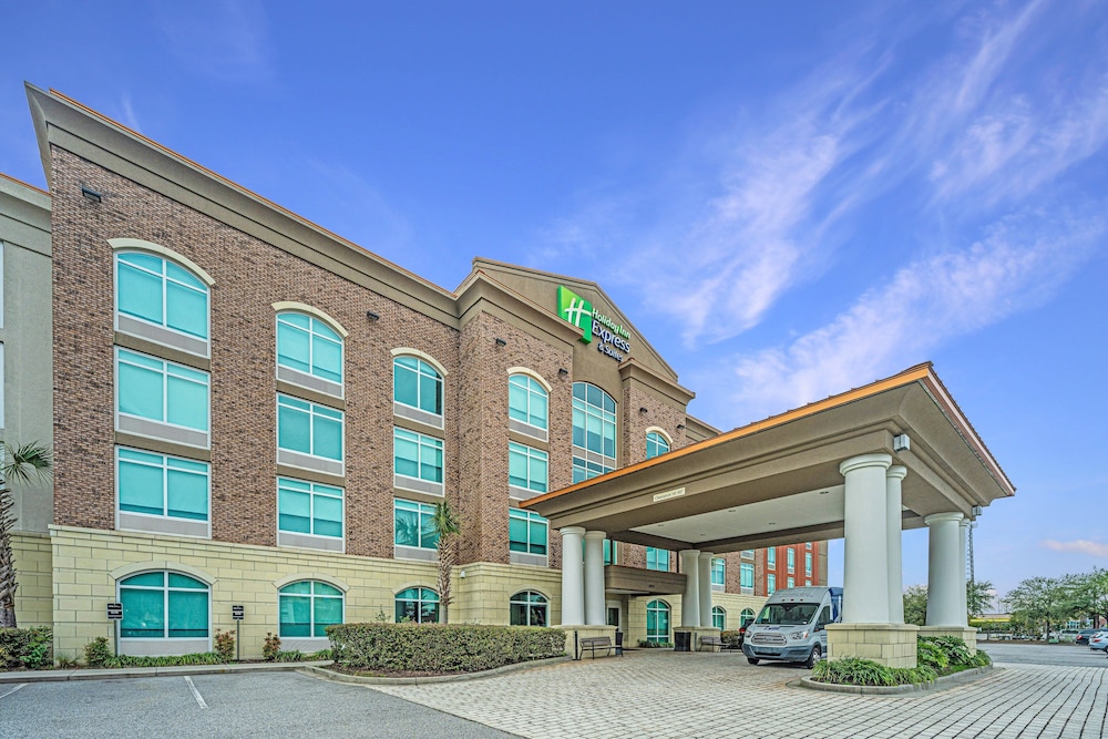 Holiday Inn Express Hotel And Suites Charleston Arpt Conv Ctr Area 65/67
