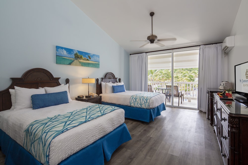 Room at St. James’s Club Resort & Villas, Mamora Bay