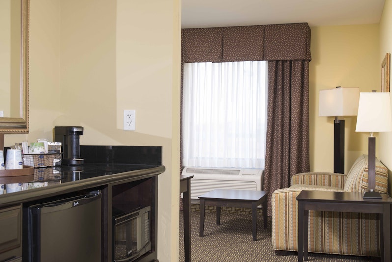 Hampton Inn & Suites Danville 39/42
