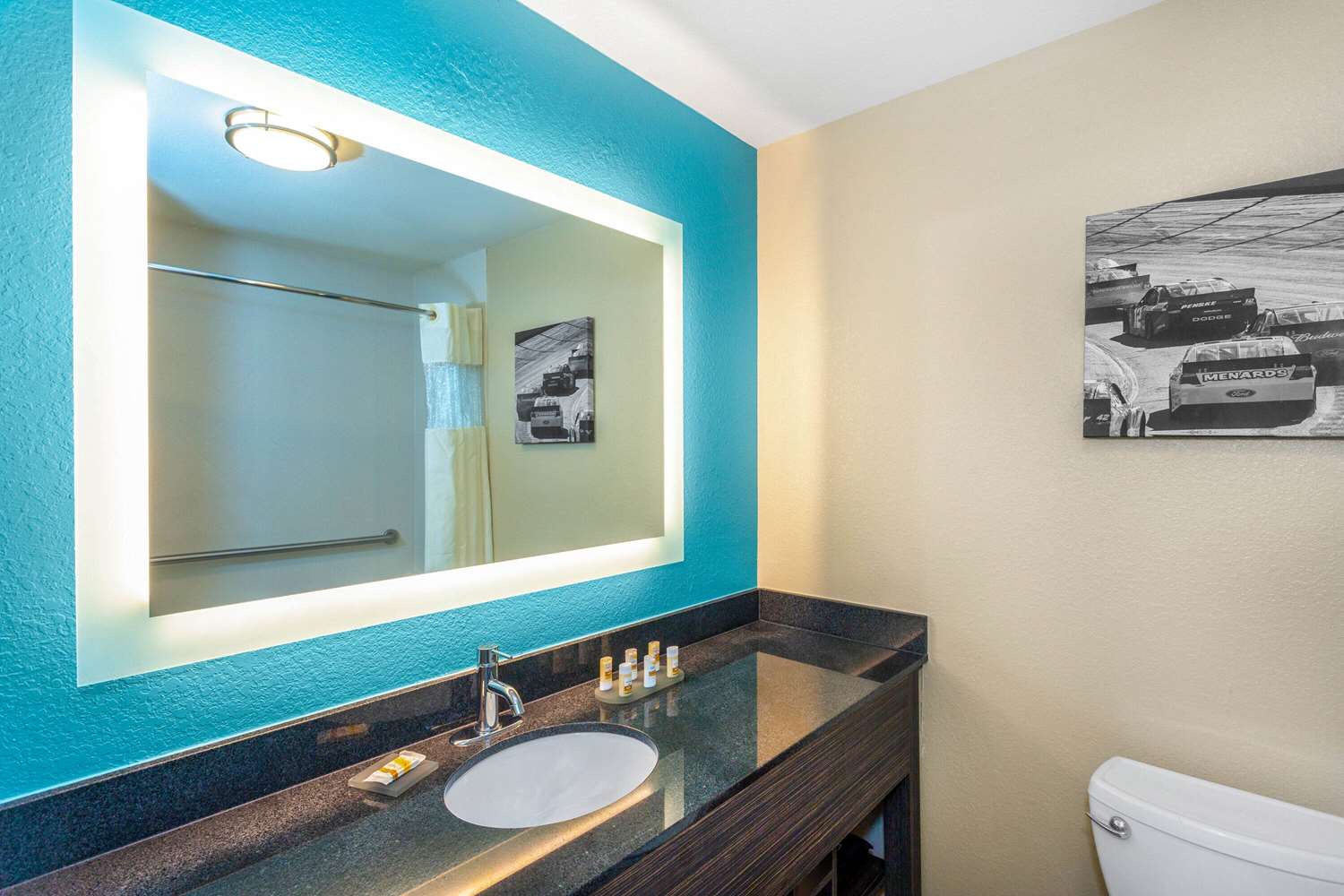 La Quinta Inn & Suites by Wyndham Sebring 55/56