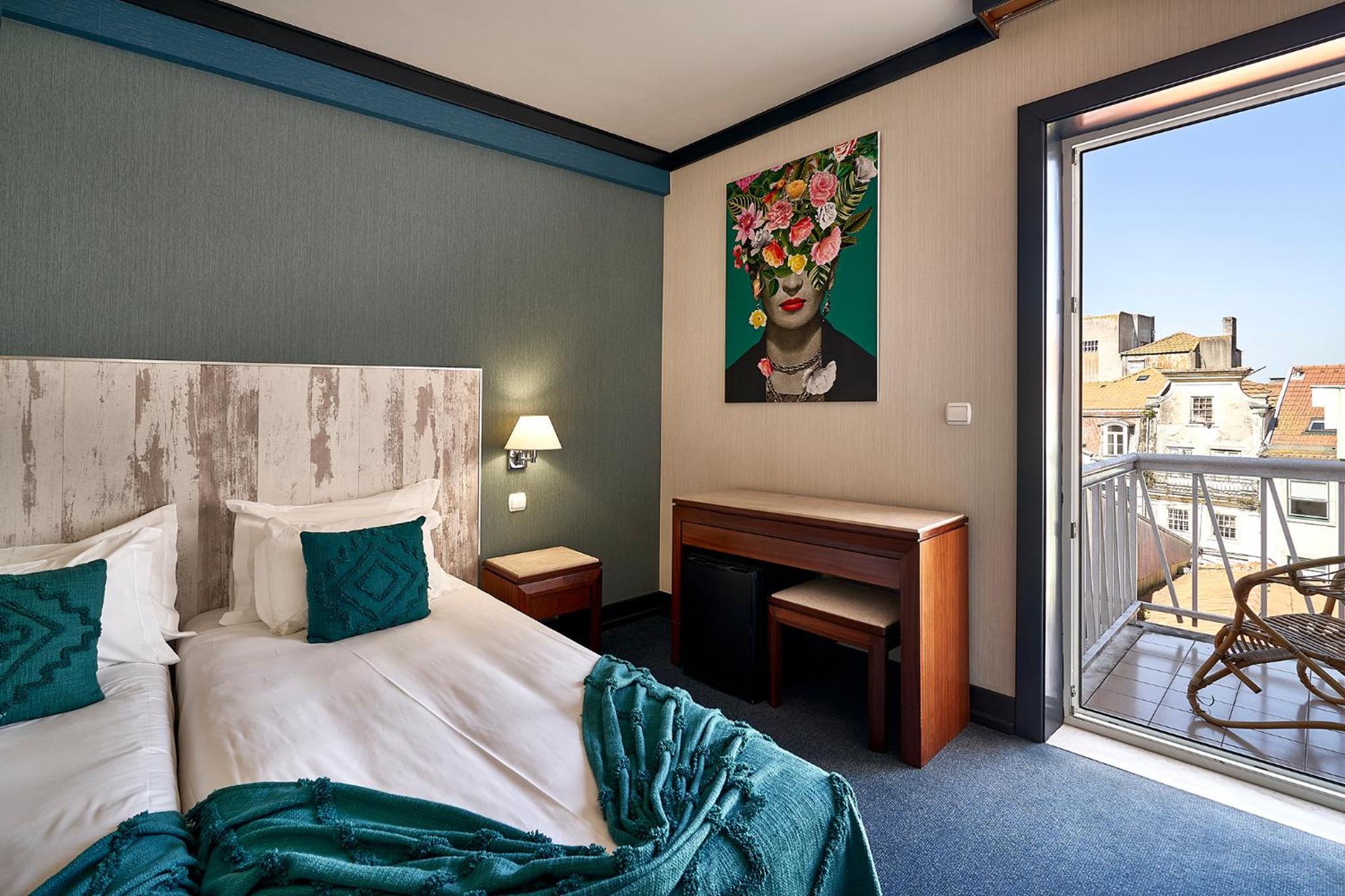Jose Estevao Hotel 15/55