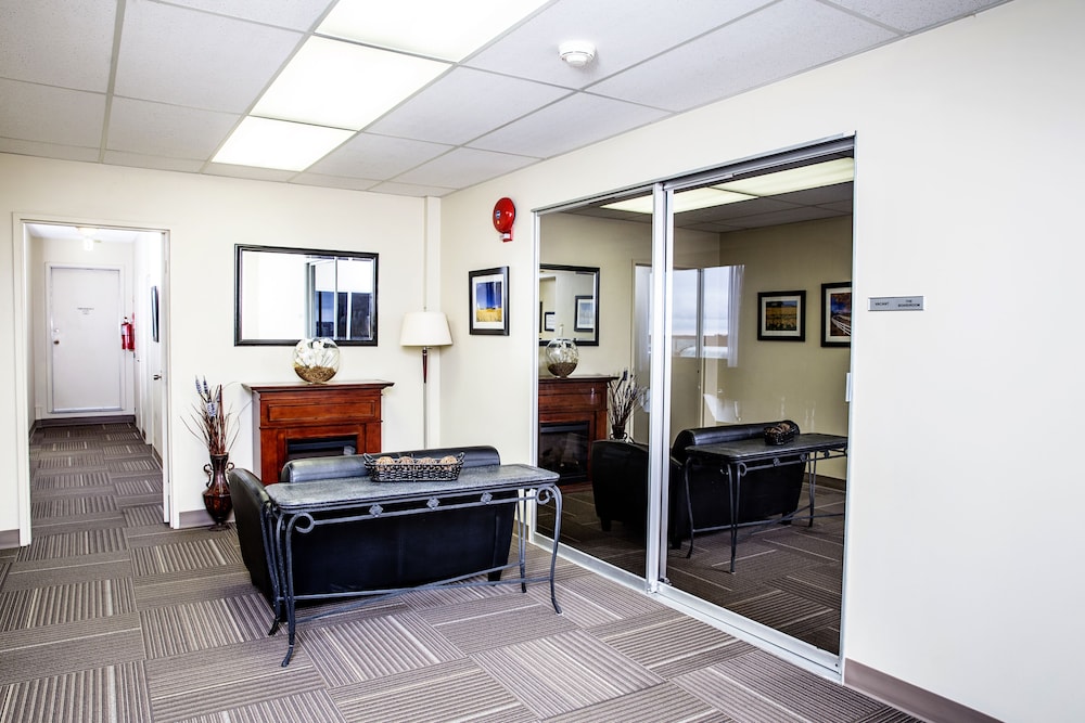 Campus Tower Suite Hotel 7/67