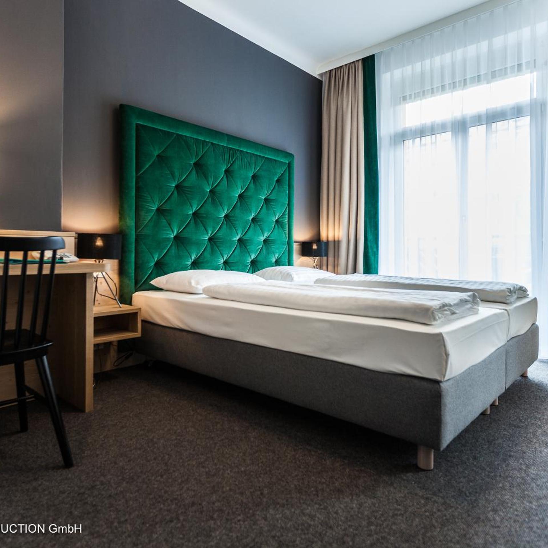Superior, Double Bed, Markus Sittikus Hotel Sigl Gmbh 4/8