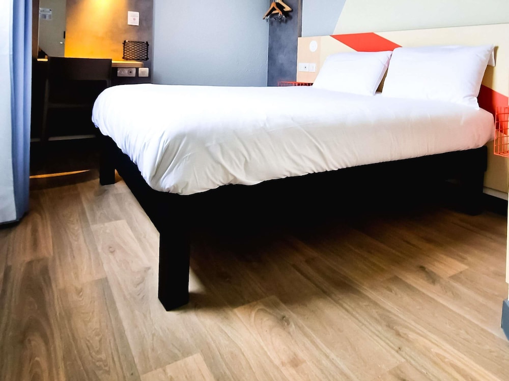 Ibis Budget Lille Marcq En Baroeul 9/26