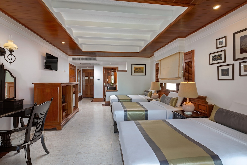 Thavorn Beach Village Phuket Resort and Spa 26/66