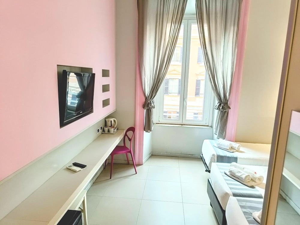 Manin Suites 30/51