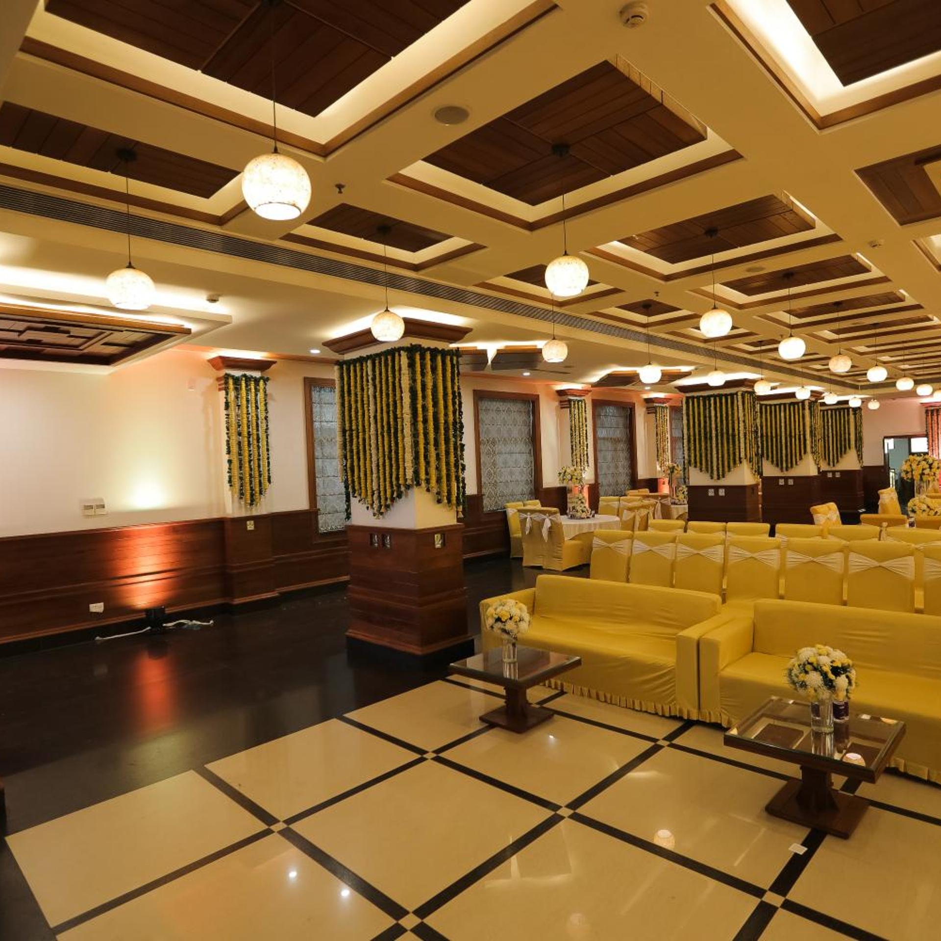 Hotel Saffron Leaf 10/50