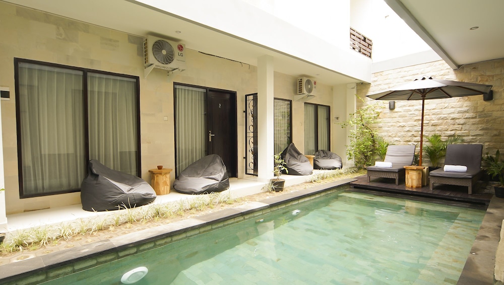 Bintang Darmawan Villa Bdv 28/38