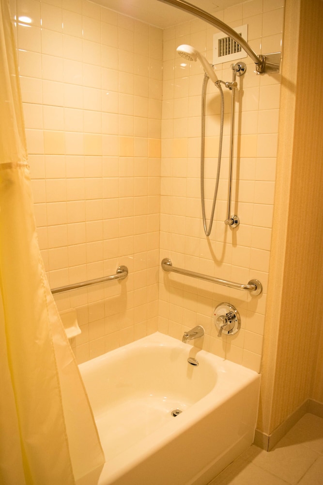 The Inn At Virginia Tech And Skelton Conference Center 48/50