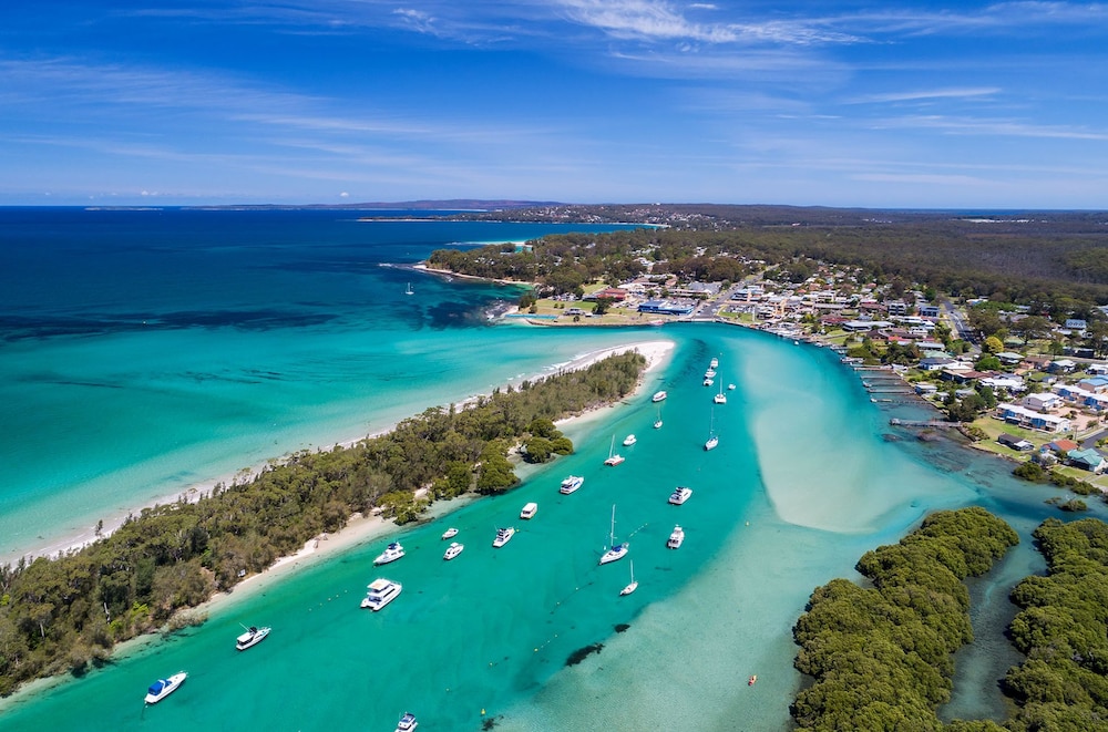 JERVIS BAY MOTEL 56/71