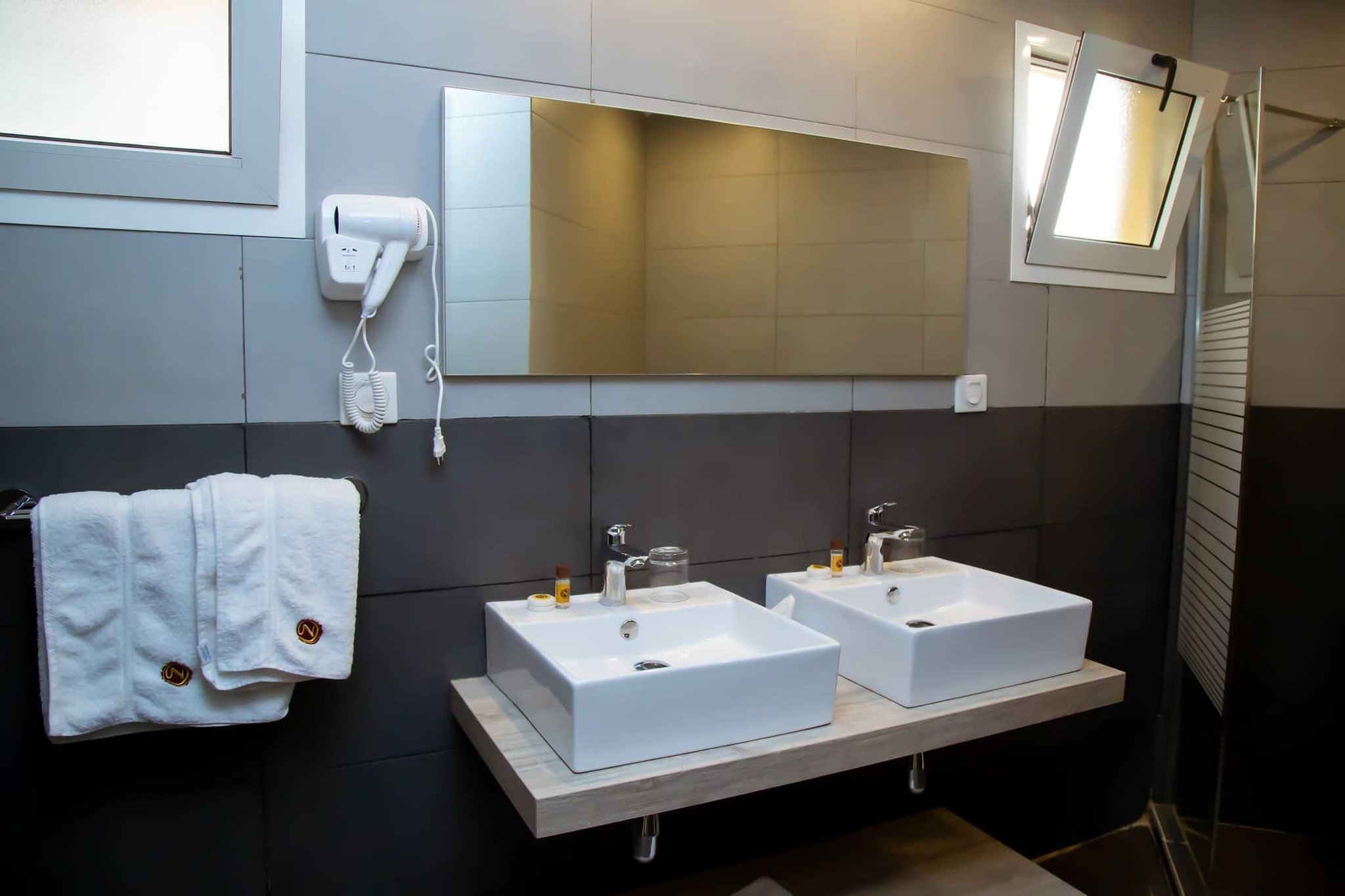 Le Ndiambour Hotel Et Residence 53/55