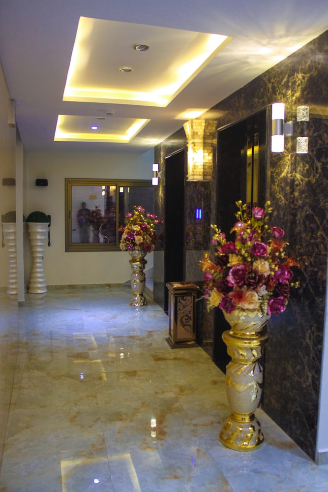 Qaser AlSultan Hotel Suites 13/42