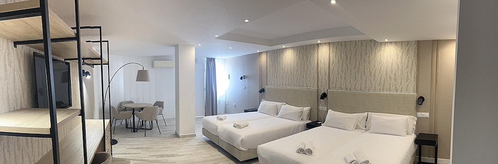 غرفة ديلوكس رباعية بأربعة أسرّة، Hotel Zen Airport 3/7