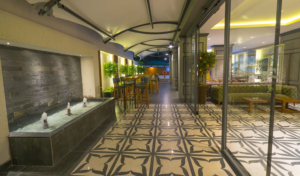 Marmaris Natalie S Beach Hotel 7/60