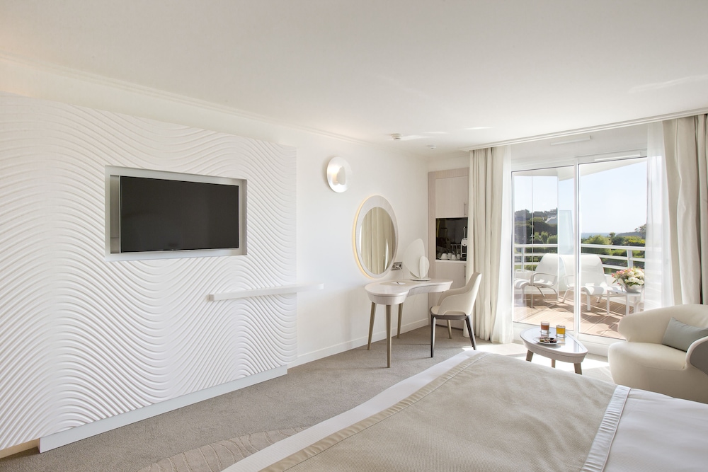 MIRAMAR CROUESTY HOTEL 44/66