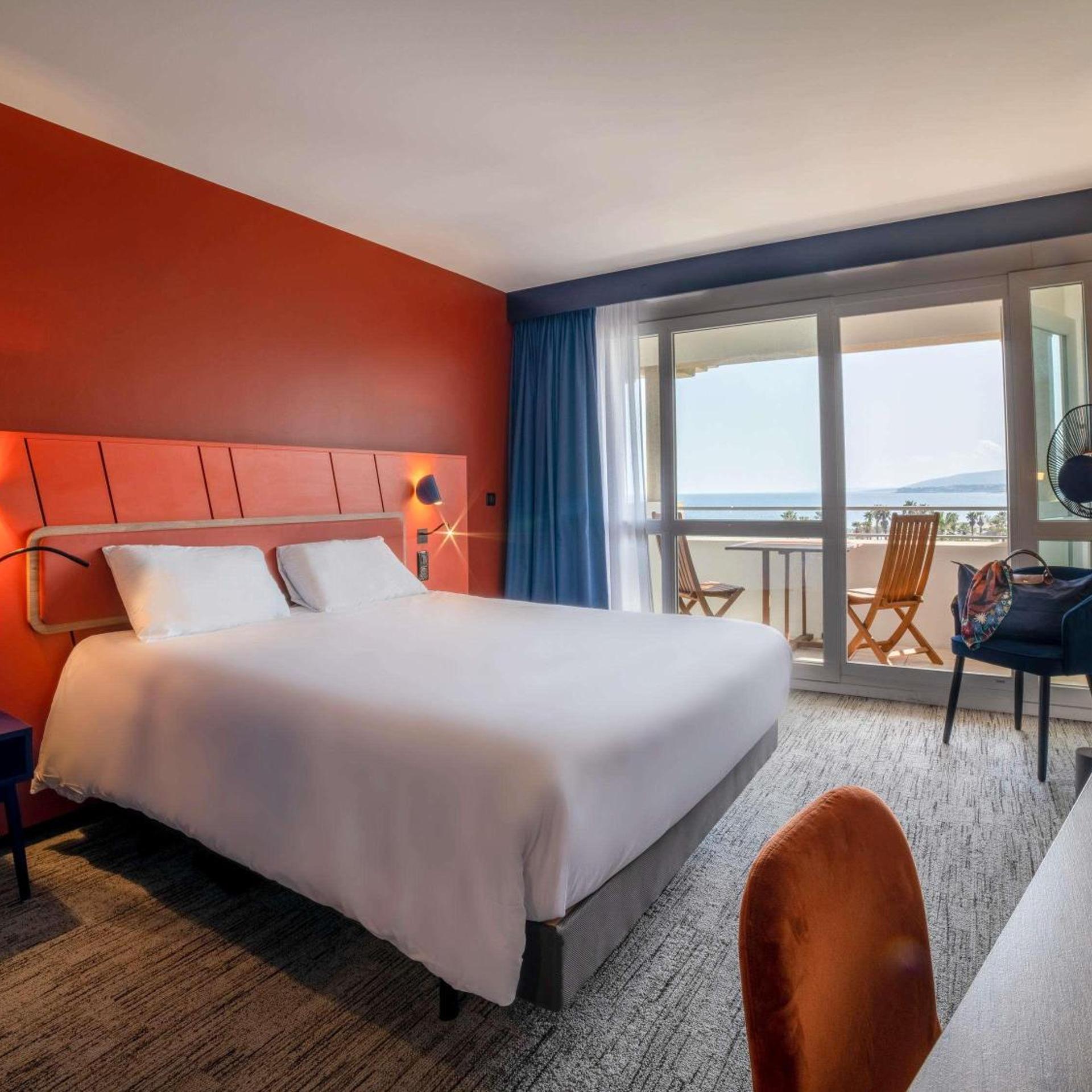 Classic, Double Bed, Sea Side
