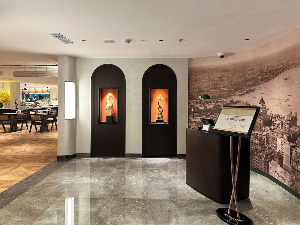 UrCove by Hyatt Shanghai on the Bund 9/59
