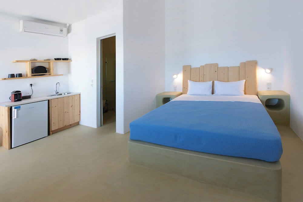 Mykonos Azure 9/50