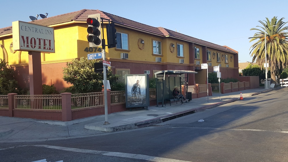 Central Inn Motel On 41 Street 35/38