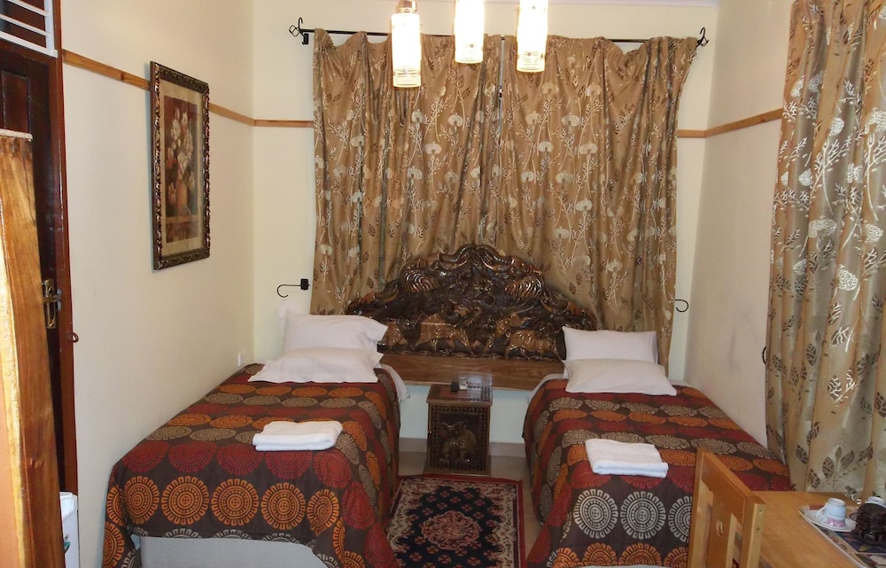 White Rose Lodge 27/50