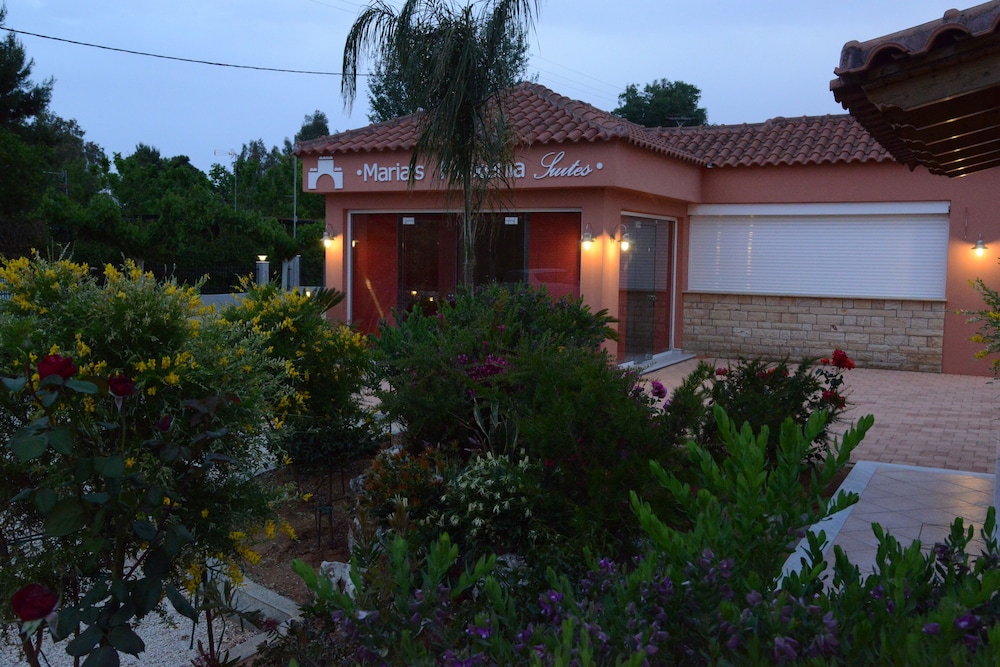 Marias Filoxenia Suites 7/50