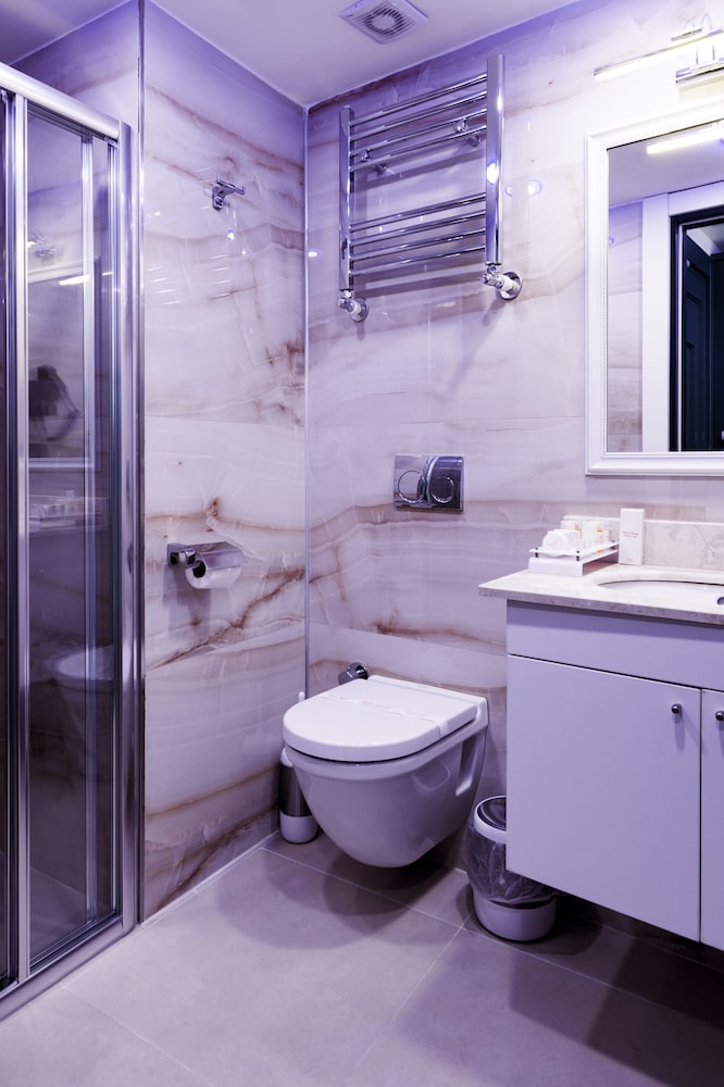 Antusa Design Hotel and Spa 62/65