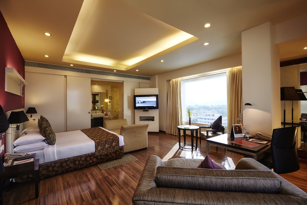 Vivanta Vijayawada MG Road (ex. The Gateway M G Road Hotel) 36/55