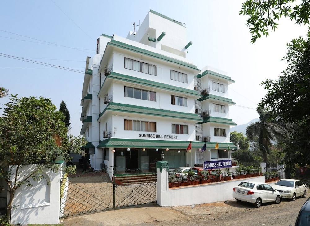 Sunrise Hill Resort 5/42