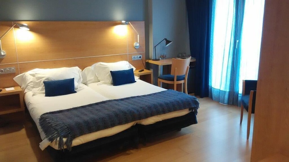 Jauregui Hotel 16/64