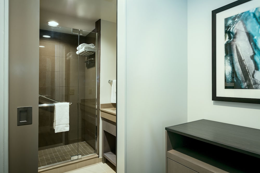 Hyatt House Anchorage 11/62