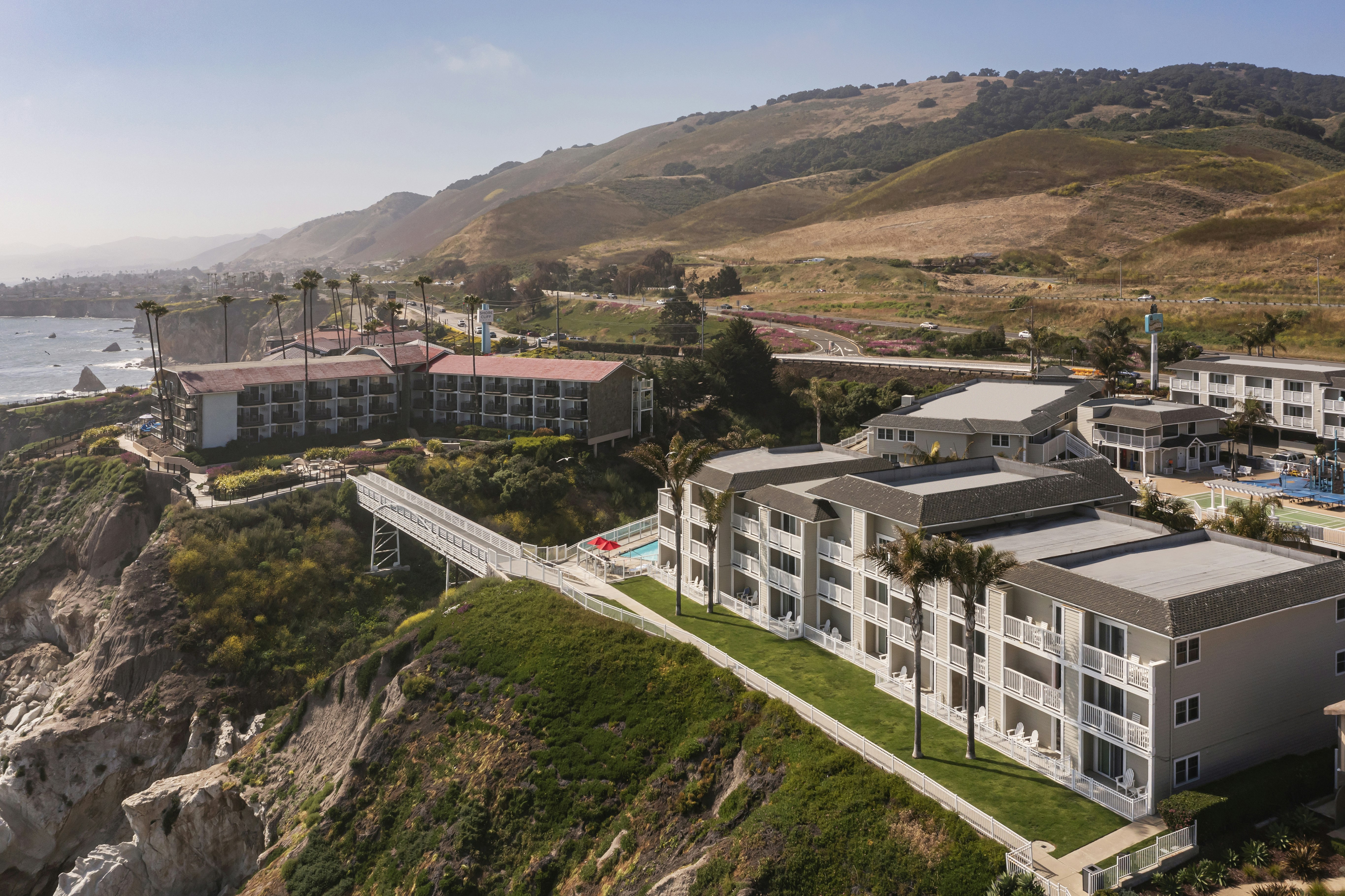 Pismo Lighthouse Suites 2/25