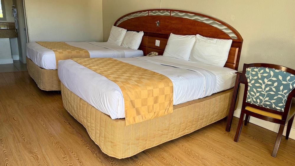 Monte Carlo Inn - Near Disney 18/50