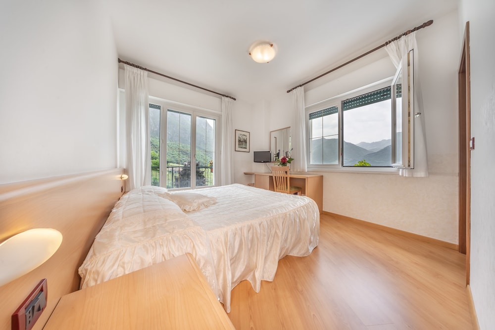 Hotel Karinhall 24/64